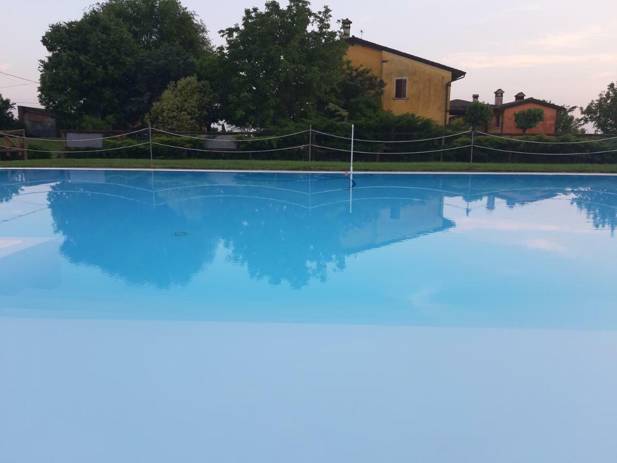 Agriturismo Trebis ヴォルタ・マントヴァーナ エクステリア 写真