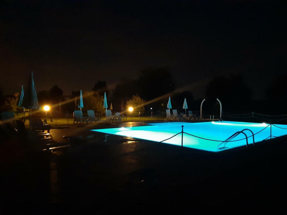 Agriturismo Trebis ヴォルタ・マントヴァーナ エクステリア 写真